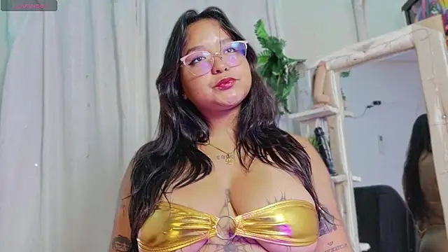 alaia 03 online show from May 24, 7:36 pm