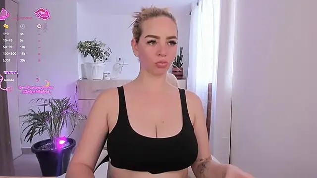 Niicoleta online show from March 3, 9:00 pm