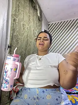 Snapshot of Evabigass chatting on February 26, 6:08 pm Evabigass online show from February 26, 6:08 pm