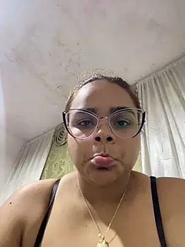 Snapshot of Evabigass chatting on January 6, 7:51 pm Evabigass online show from January 6, 7:51 pm