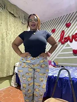 Snapshot of Evabigass chatting on January 10, 10:16 pm Evabigass online show from January 10, 10:16 pm