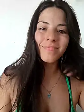 Snapshot of Alma-Mora chatting on February 17, 6:28 pm Alma-Mora online show from February 17, 6:28 pm