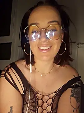 lindsay 33off online show from January 7, 7:57 am