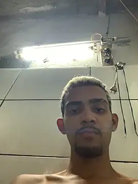 moreninhoP online show from January 3, 5:31 pm