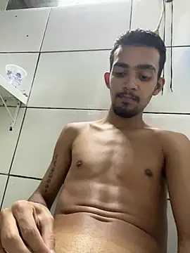 moreninhoP online show from March 18, 3:02 am