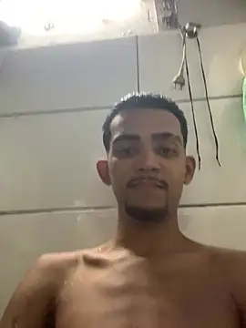 moreninhoP online show from January 23, 9:50 pm