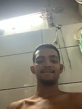 moreninhoP online show from January 28, 7:10 pm