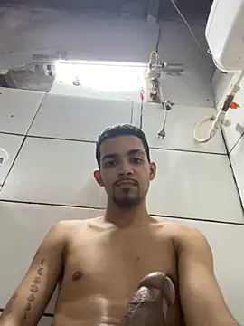 moreninhoP online show from December 1, 3:40 am