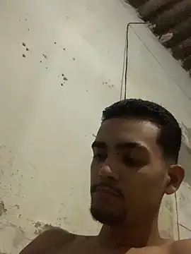 moreninhoP online show from February 15, 3:52 am