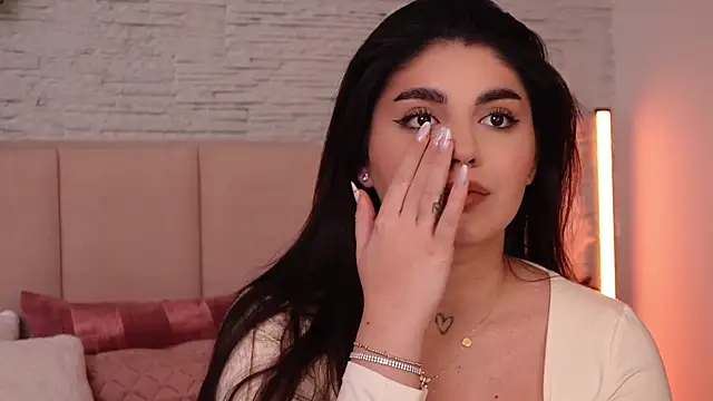 RachelSwaan online show from February 3, 12:36 pm