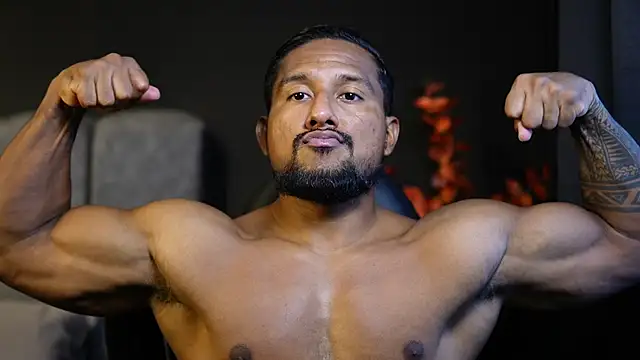 CallumMuscle online show from November 3, 10:02 pm