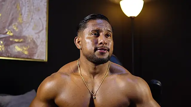 CallumMuscle online show from May 6, 11:20 pm