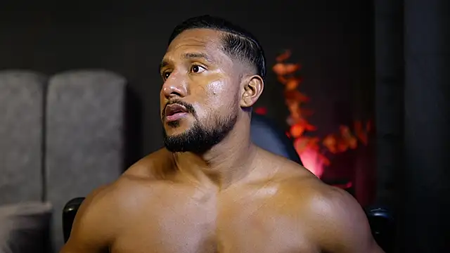 CallumMuscle online show from November 6, 1:26 pm