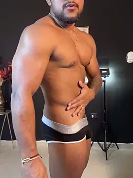 CallumMuscle online show from September 18, 2:25 am