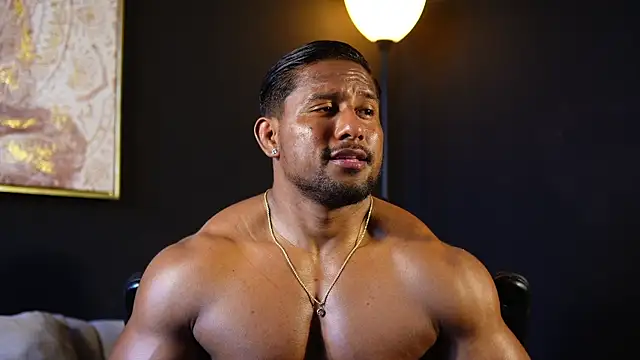 CallumMuscle online show from April 5, 9:43 pm