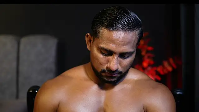 CallumMuscle online show from November 22, 3:00 pm