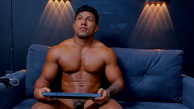 CallumMuscle online show from February 24, 6:27 am