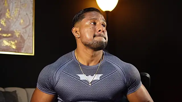 CallumMuscle online show from April 18, 9:55 am