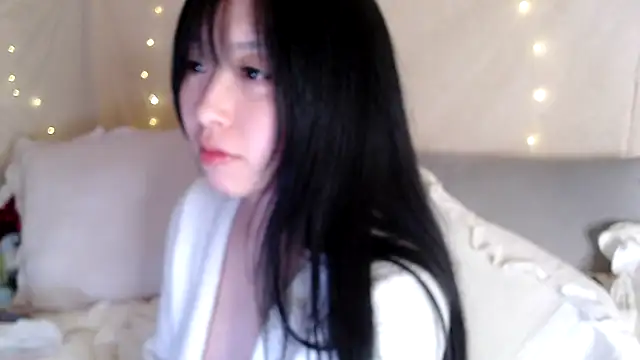 Snapshot of _yuki_chan chatting on January 7, 4:05 pm yuki chan online show from January 7, 4:05 pm