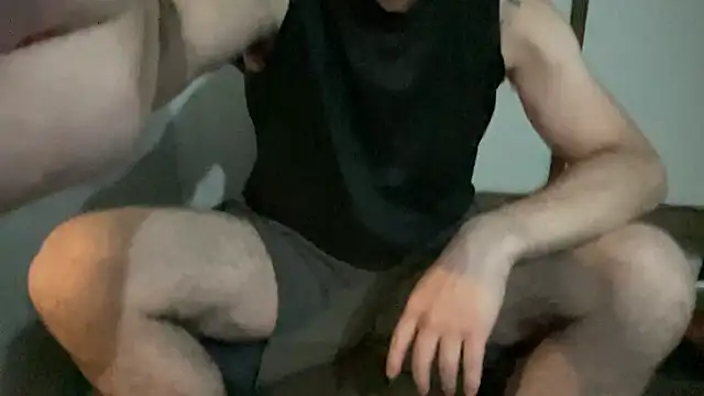 Snapshot of alphajoshkosh chatting on June 25, 1:36 am alphajoshkosh online show from June 25, 1:36 am