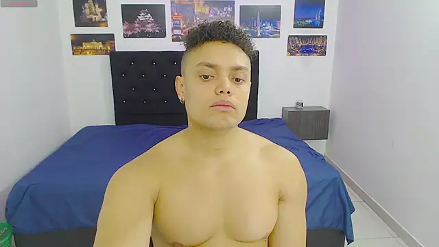 Snapshot of Booy_Hott chatting on December 13, 3:11 pm Booy Hott online show from December 13, 3:11 pm