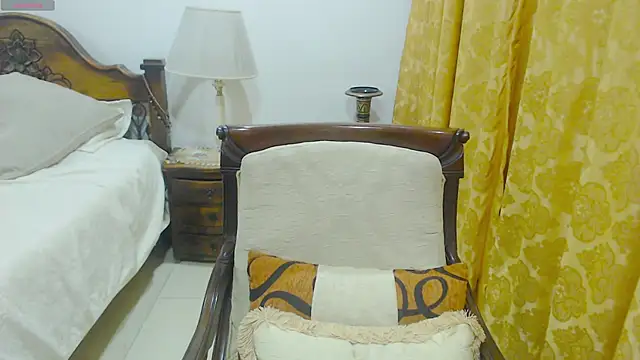 Snapshot of Booy_Hott chatting on February 26, 12:09 am Booy Hott online show from February 26, 12:09 am