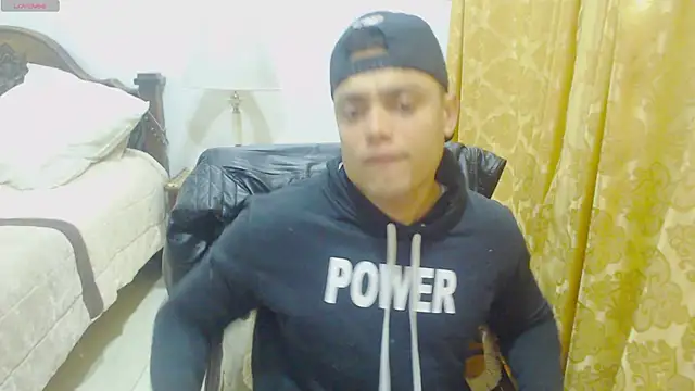 Snapshot of Booy_Hott chatting on March 19, 12:04 am Booy Hott online show from March 19, 12:04 am