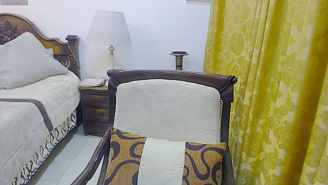 Snapshot of Booy_Hott chatting on February 6, 12:33 am Booy Hott online show from February 6, 12:33 am