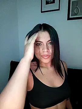 Snapshot of Any_Stone1 chatting on February 5, 1:15 am Any Stone1 online show from February 5, 1:15 am