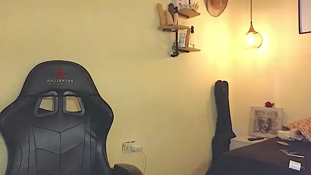 evafoxs online show from November 24, 9:48 pm