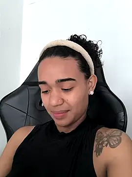 evafoxs online show from October 29, 4:28 pm