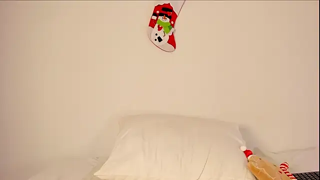 Snapshot of keyth_03 chatting on December 11, 9:45 pm keyth 03 online show from December 11, 9:45 pm