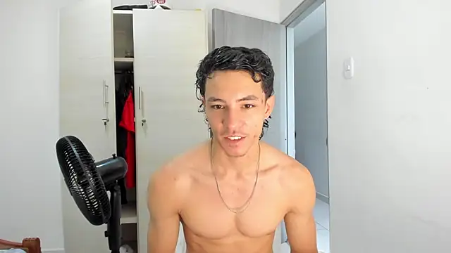 enzo sloran online show from May 26, 3:21 pm
