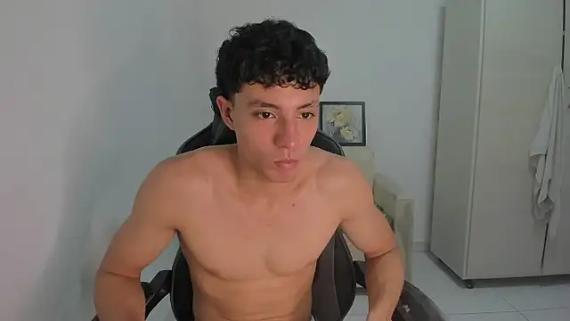 enzo sloran online show from March 2, 8:38 pm