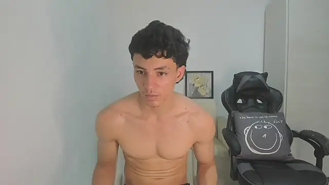 enzo sloran online show from February 9, 9:13 pm