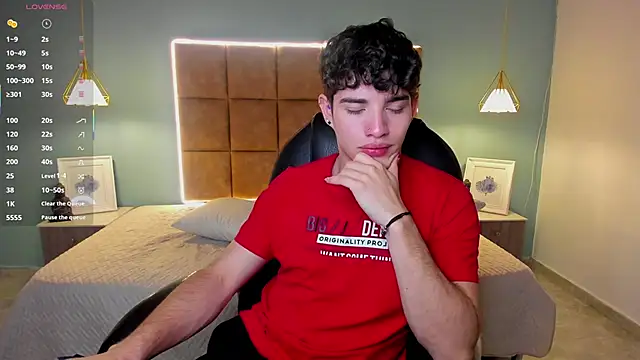 AlejooTwink online show from October 3, 4:41 pm