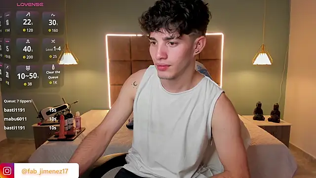 Snapshot of AlejooTwink chatting on July 8, 5:41 am AlejooTwink online show from July 8, 5:41 am