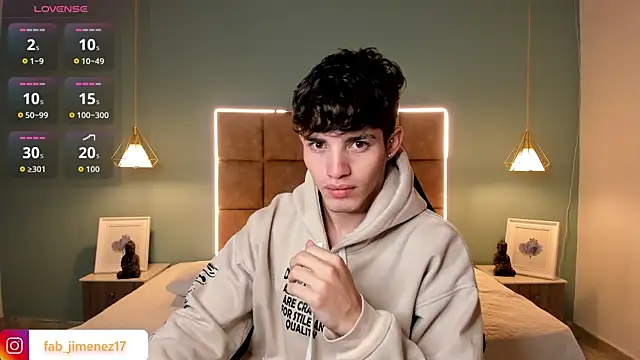 AlejooTwink online show from April 13, 2:48 am