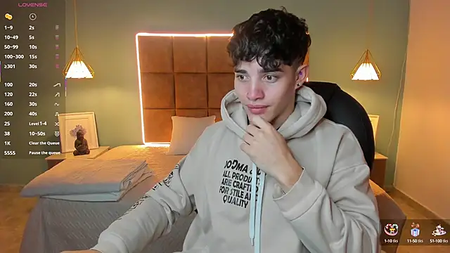 AlejooTwink online show from October 15, 3:05 am