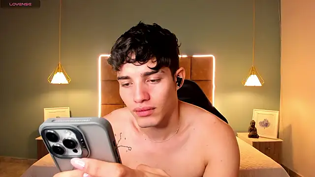 AlejooTwink online show from February 27, 8:14 am