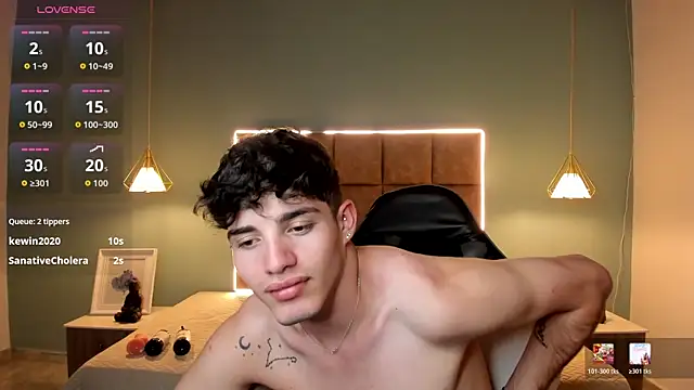AlejooTwink online show from May 18, 4:12 pm