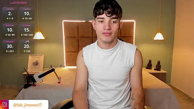 Snapshot of AlejooTwink chatting on July 11, 3:18 am AlejooTwink online show from July 11, 3:18 am