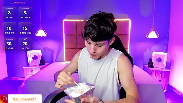 AlejooTwink online show from April 1, 1:52 pm