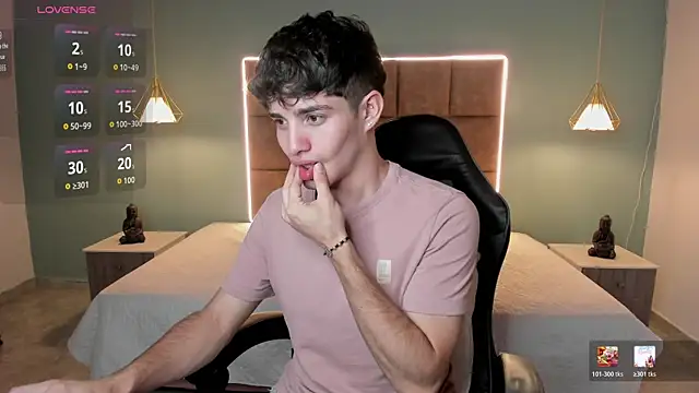 AlejooTwink online show from May 21, 4:54 am