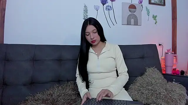 Hanna Smirnov online show from January 14, 1:36 am