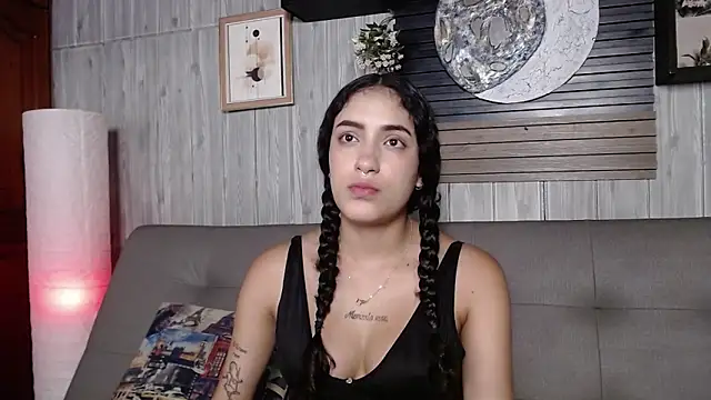 Layla 707 online show from March 10, 8:57 pm