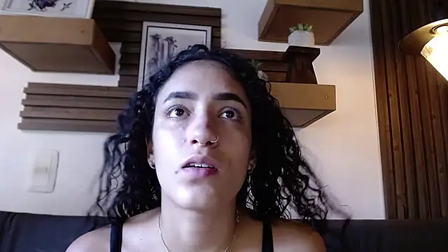 Layla 707 online show from November 18, 7:28 pm