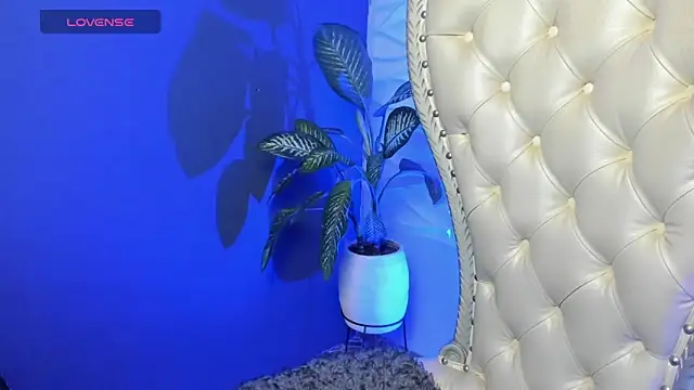 Layla 707 online show from October 31, 12:18 am