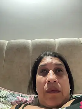 siri duque online show from April 4, 1:12 am