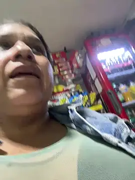 Snapshot of siri_duque chatting on July 12, 3:40 am siri duque online show from July 12, 3:40 am
